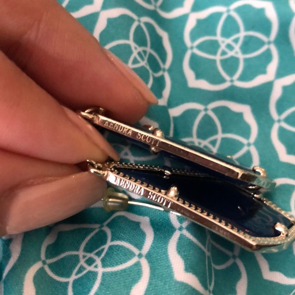 NWOT Kendra Scott Alex earrings in Navy Cat Eye - Picture 2 of 2